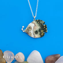 Load image into Gallery viewer, Fish Pendant made in Agate with diamonds Fish Jewelry Agate Fish