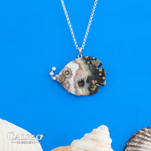 Load image into Gallery viewer, Fish Pendant made in Agate with diamonds Fish Jewelry Agate Fish
